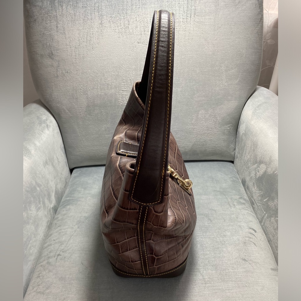 Doonie and Bourke croc logo lock hobo bag amazing condition 11” x 5” x 12” Brown - Picture 6 of 17
